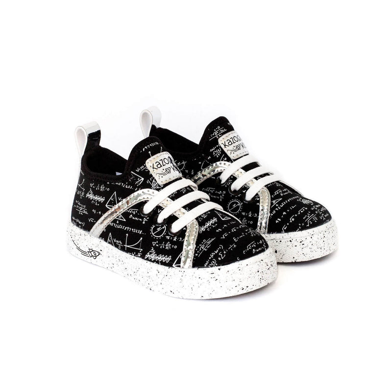 Image of boys black and white math shoes in youth shoe size