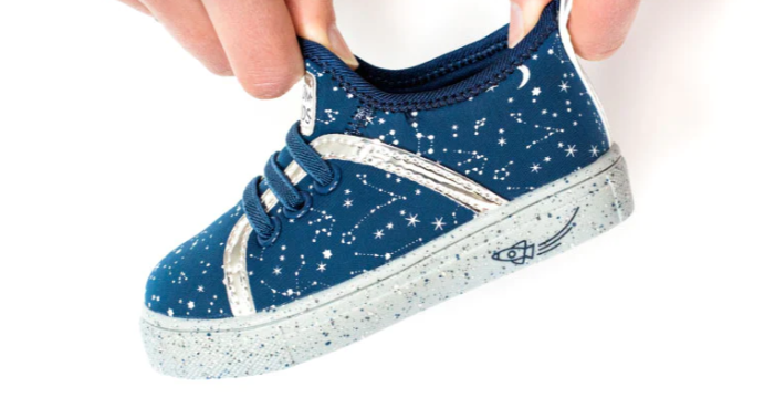 Boy shoes online shopping sales